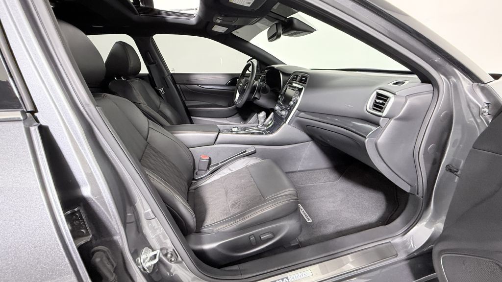 2020 Nissan Maxima Image 28