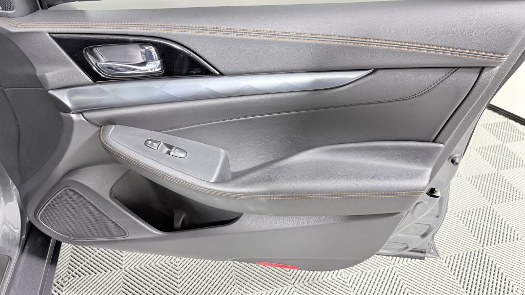 2020 Nissan Maxima Image 29