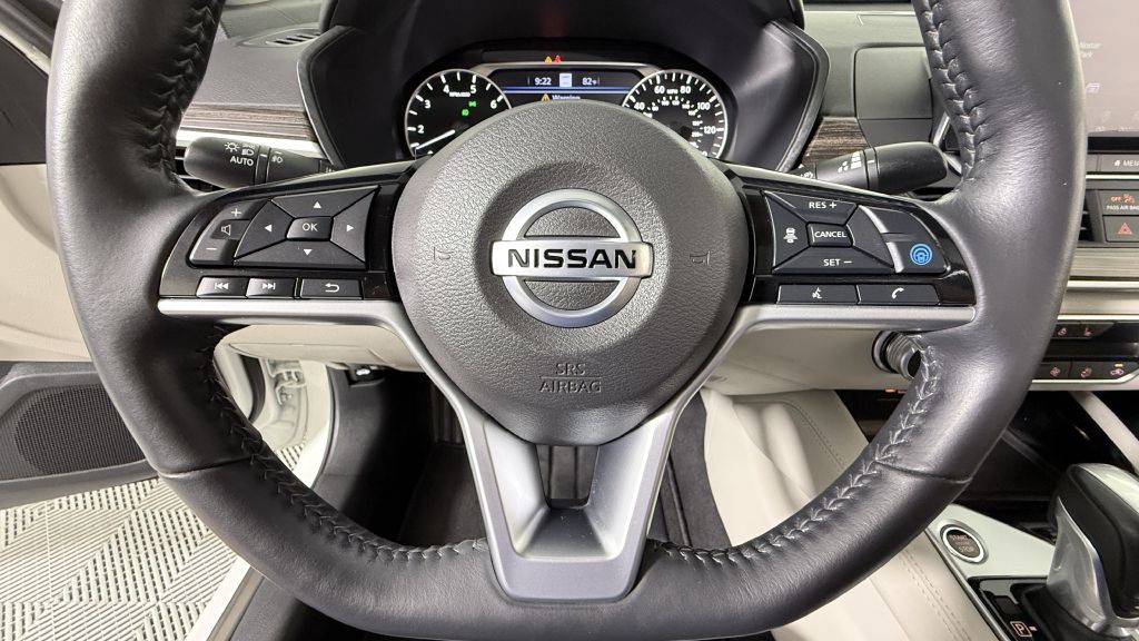 2022 Nissan Altima Image 13
