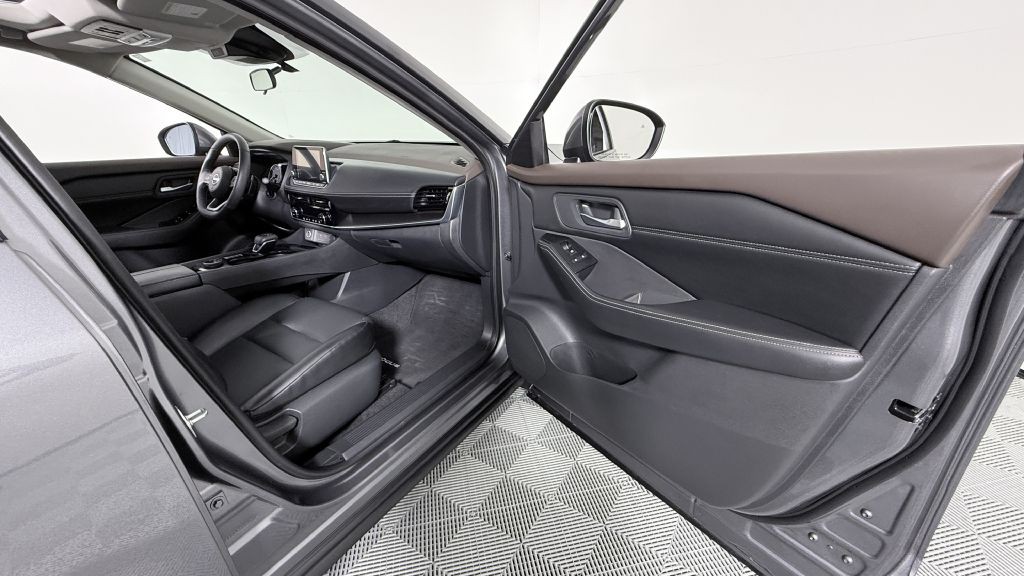 2023 Nissan Rogue Image 26
