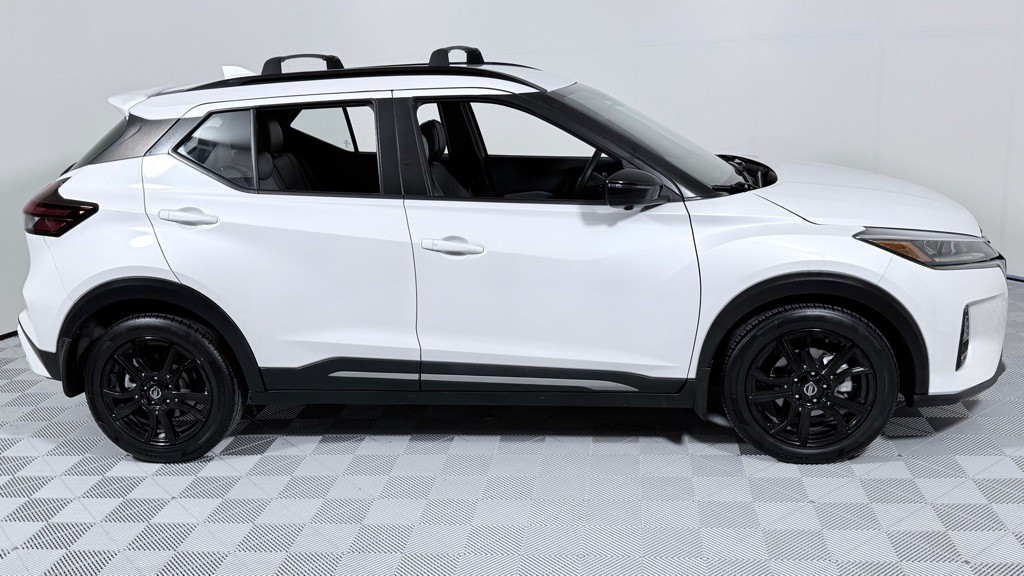 2021 Nissan Kicks Image 2