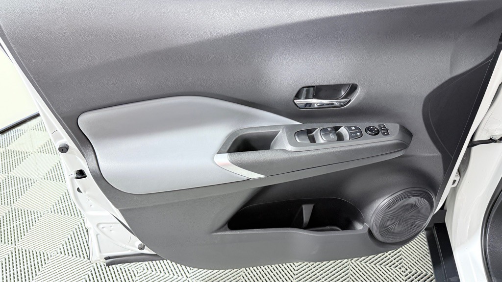 2021 Nissan Kicks Image 11