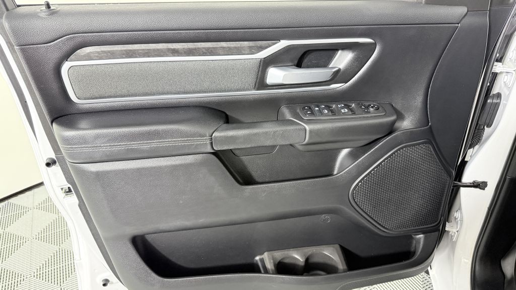 2021 RAM 1500 Image 12