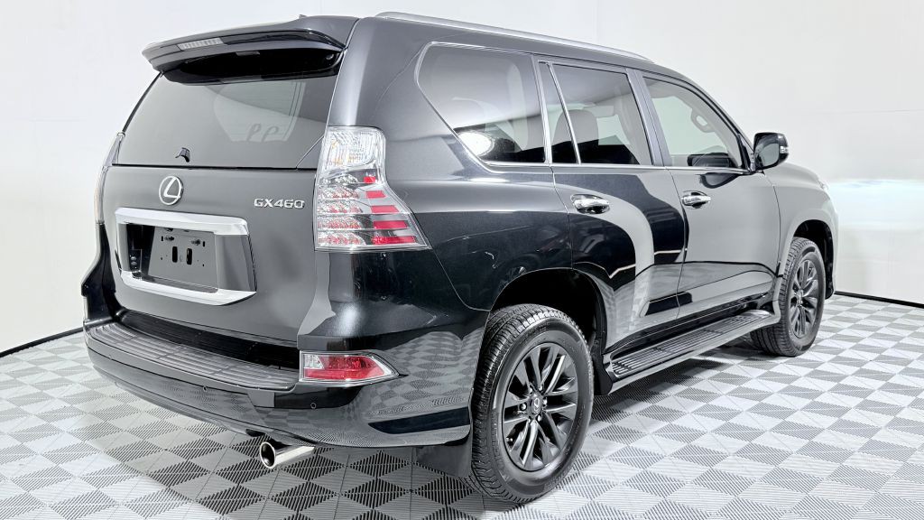 2023 Lexus GX Image 4