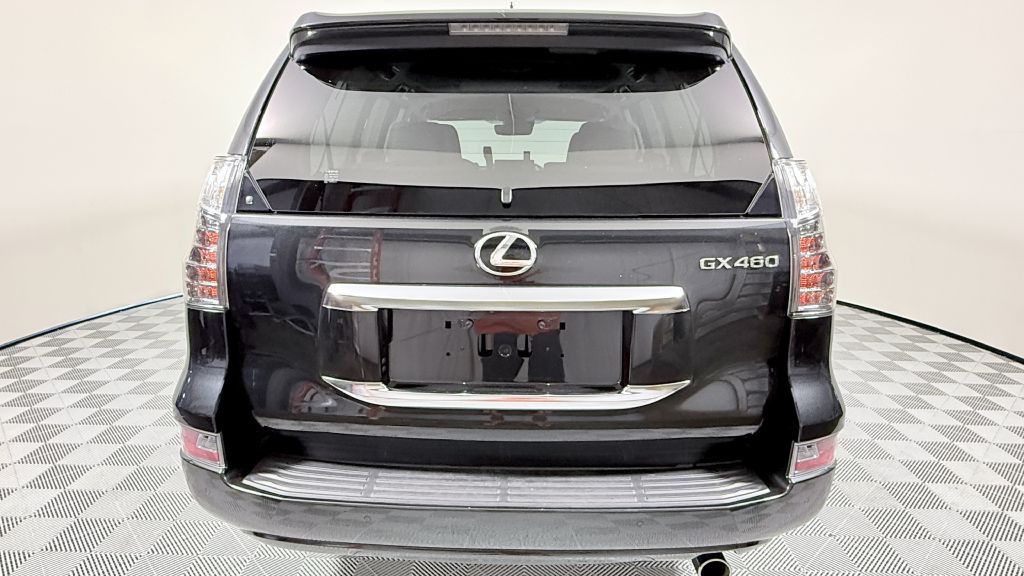 2023 Lexus GX Image 5