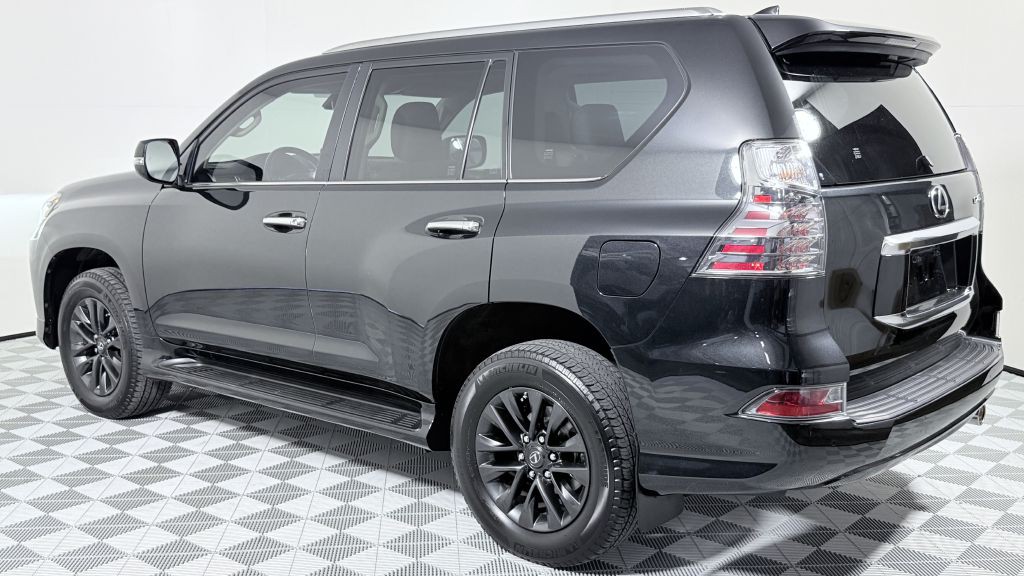 2023 Lexus GX Image 6