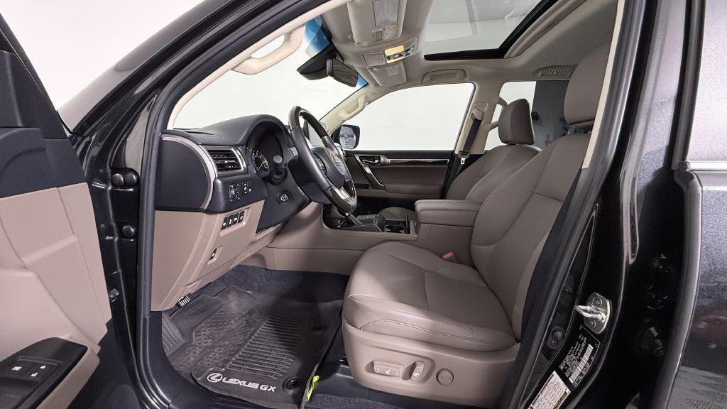 2023 Lexus GX Image 11