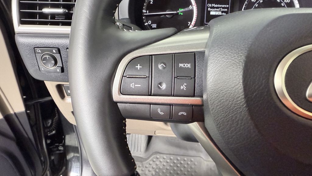2023 Lexus GX Image 15