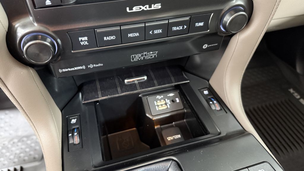 2023 Lexus GX Image 20
