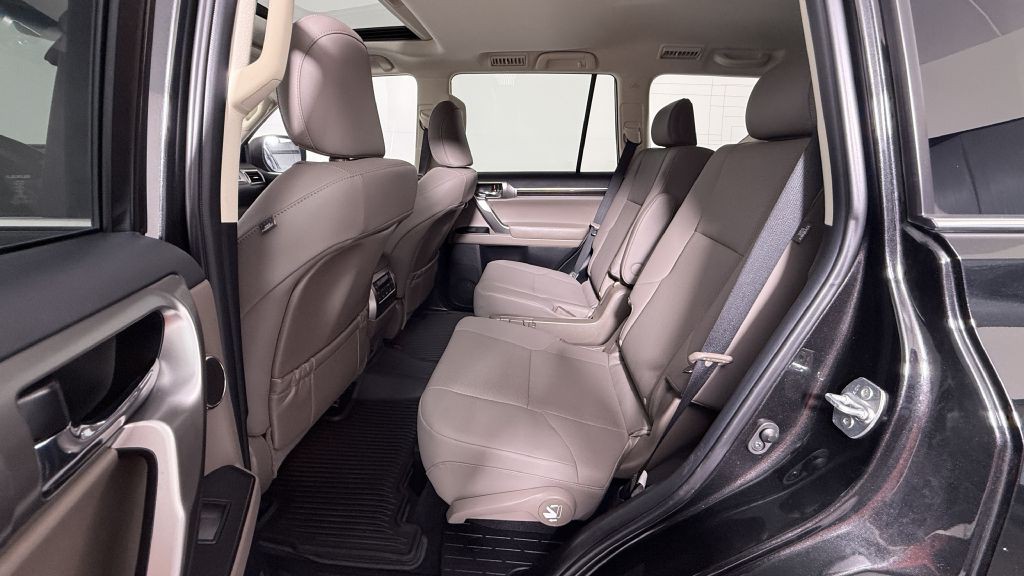 2023 Lexus GX Image 26