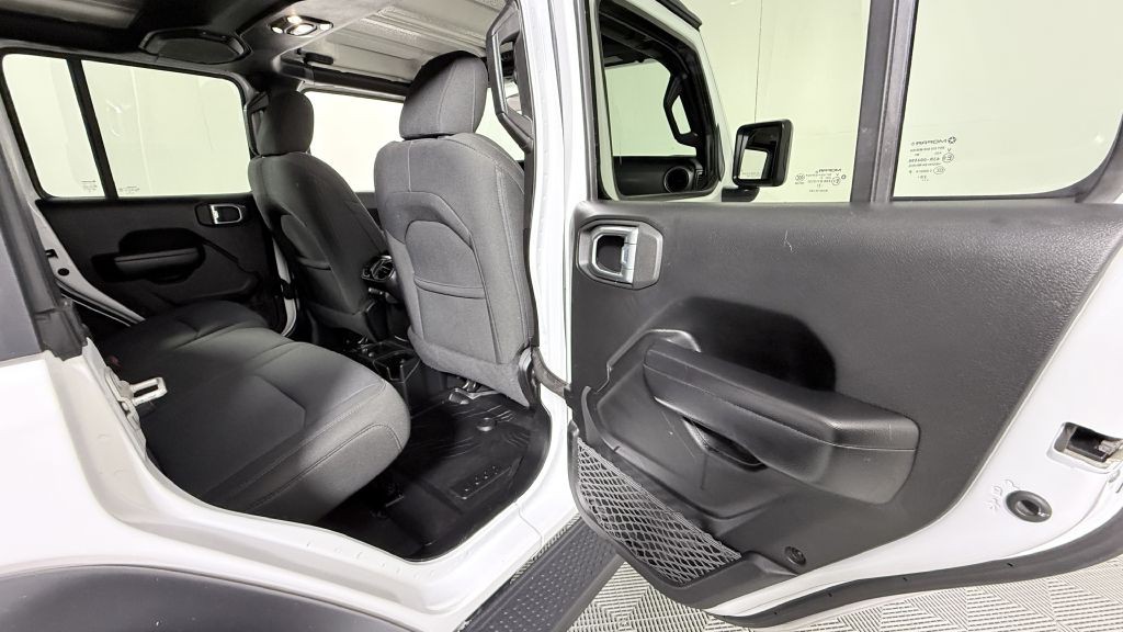 2021 Jeep Wrangler Unlimited Image 25