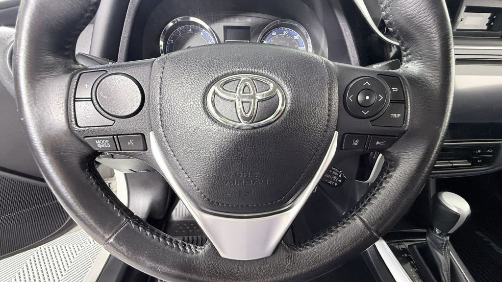 2017 Toyota Corolla Image 12