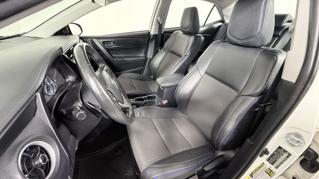 2017 Toyota Corolla Image 17