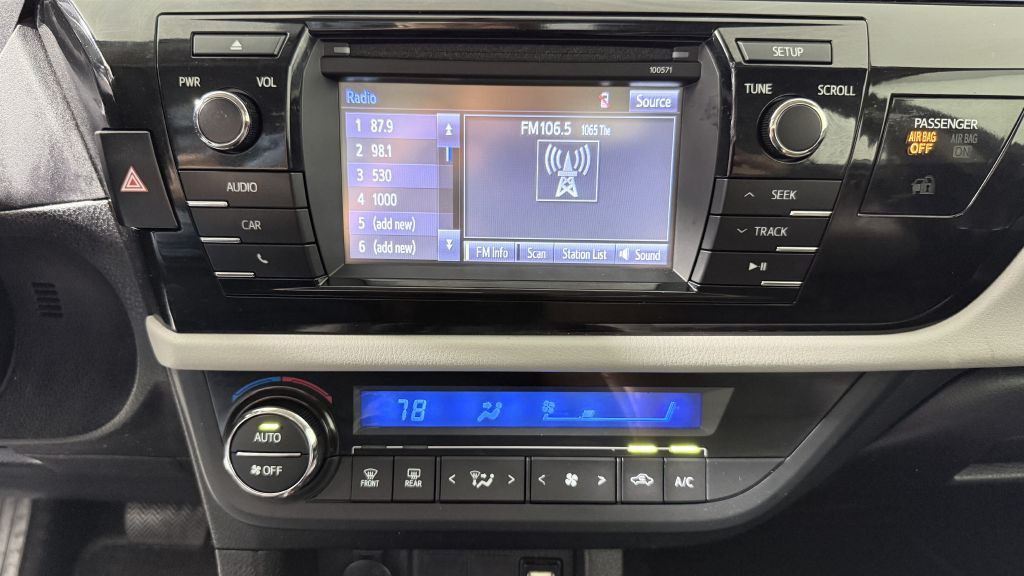 2016 Toyota Corolla Image 14