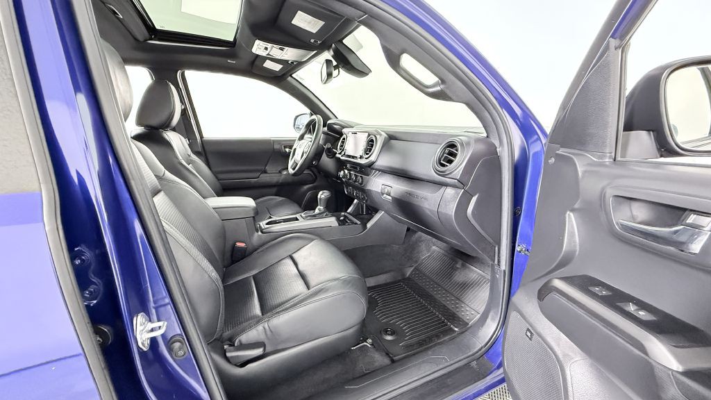 2022 Toyota Tacoma Image 28