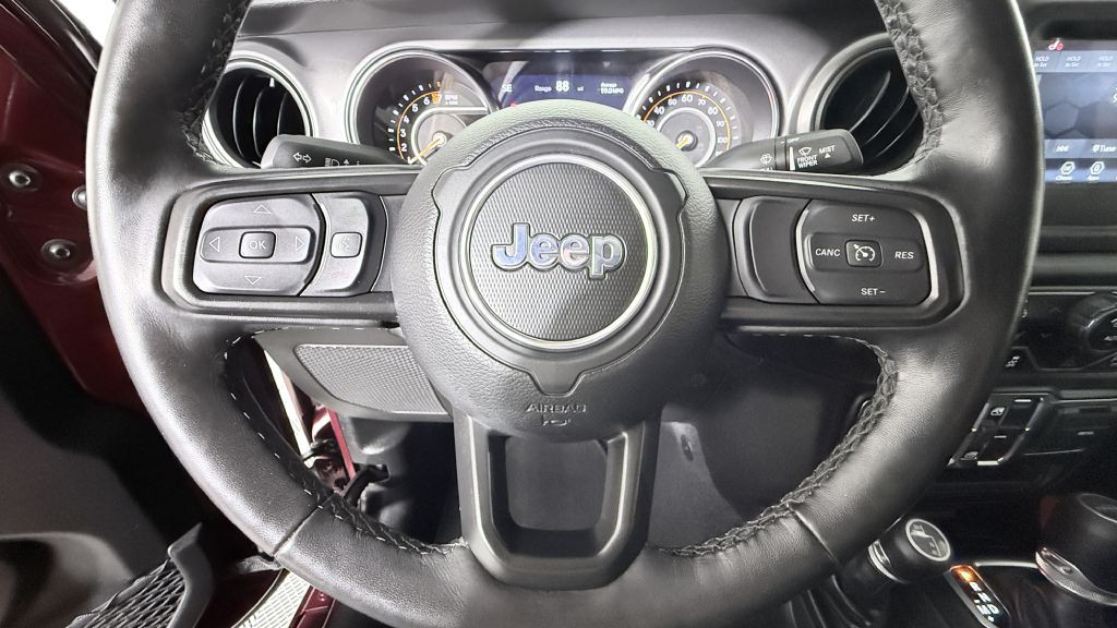 2021 Jeep Gladiator Image 13