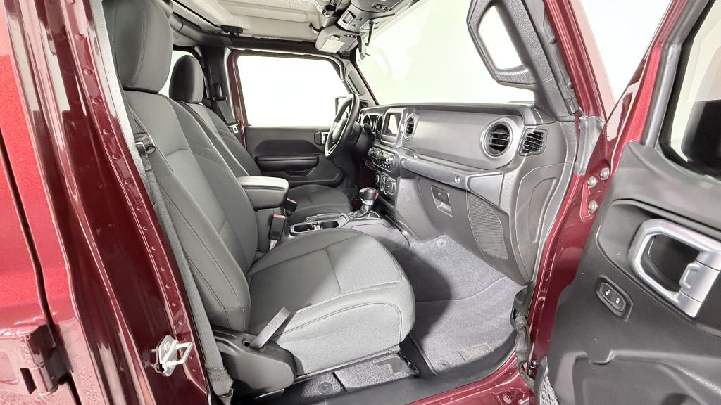 2021 Jeep Gladiator Image 25