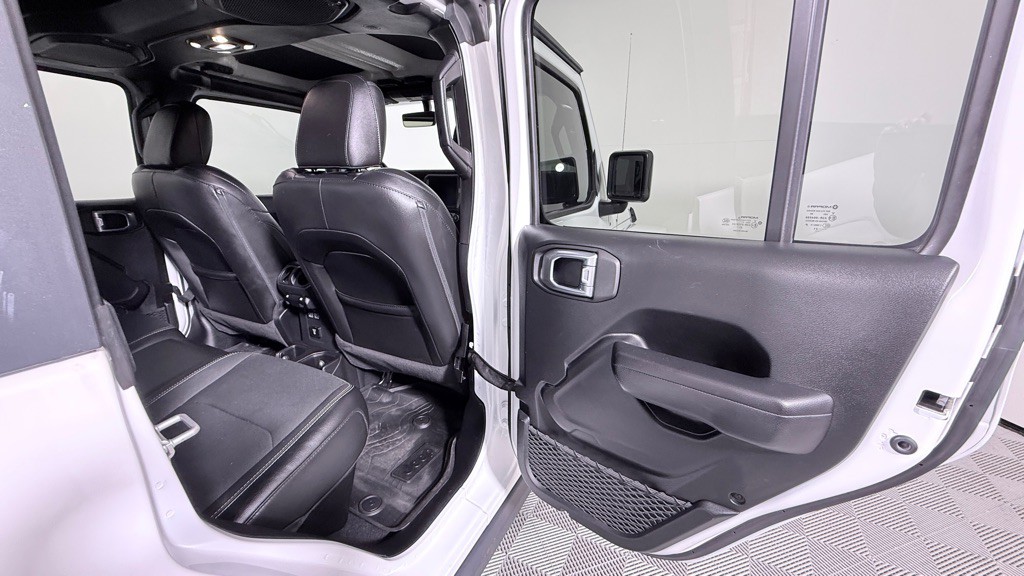 2021 Jeep Gladiator Image 24