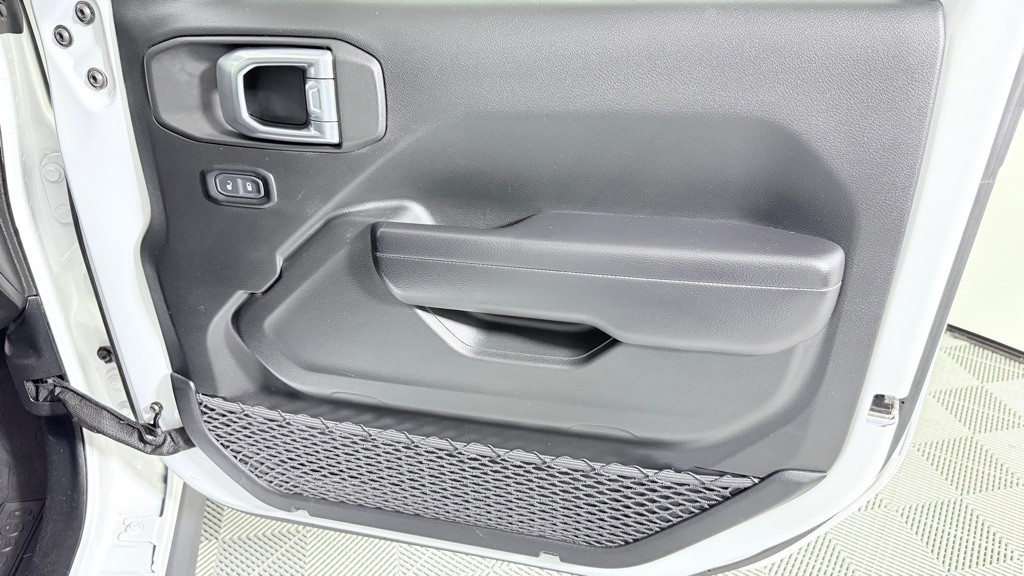 2021 Jeep Gladiator Image 27