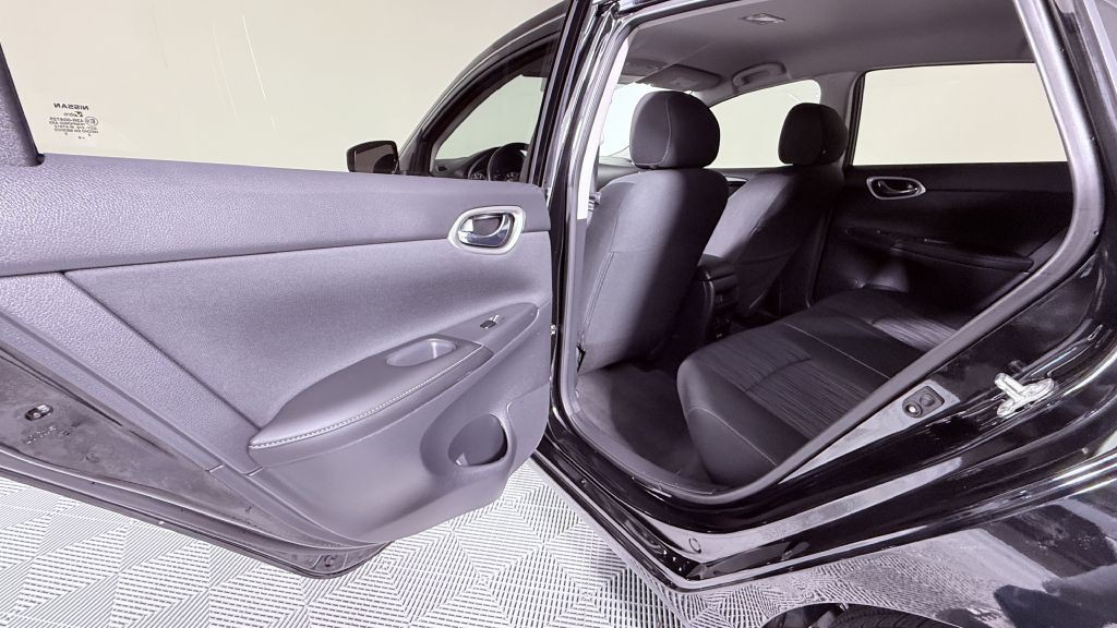 2019 Nissan Sentra Image 17