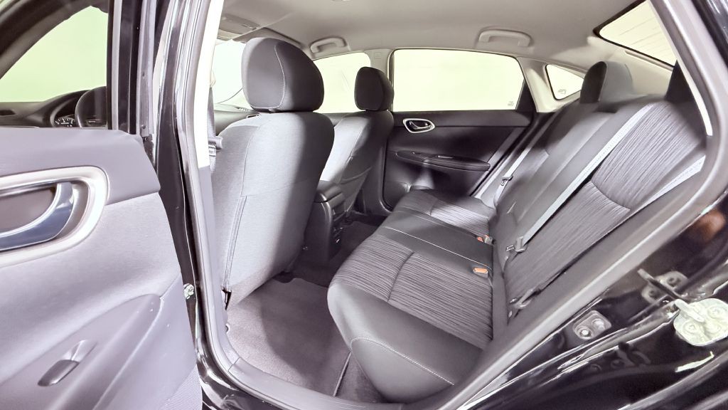 2019 Nissan Sentra Image 18