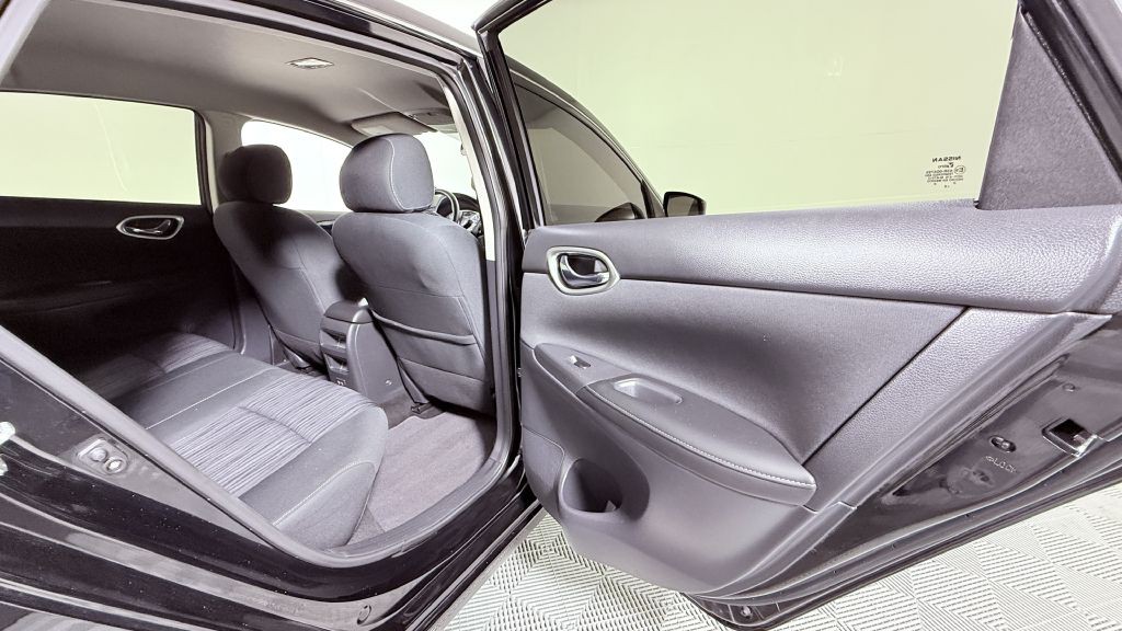 2019 Nissan Sentra Image 19
