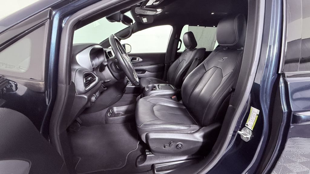 2021 Chrysler Pacifica Image 25