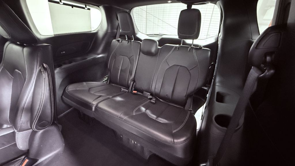 2021 Chrysler Pacifica Image 30