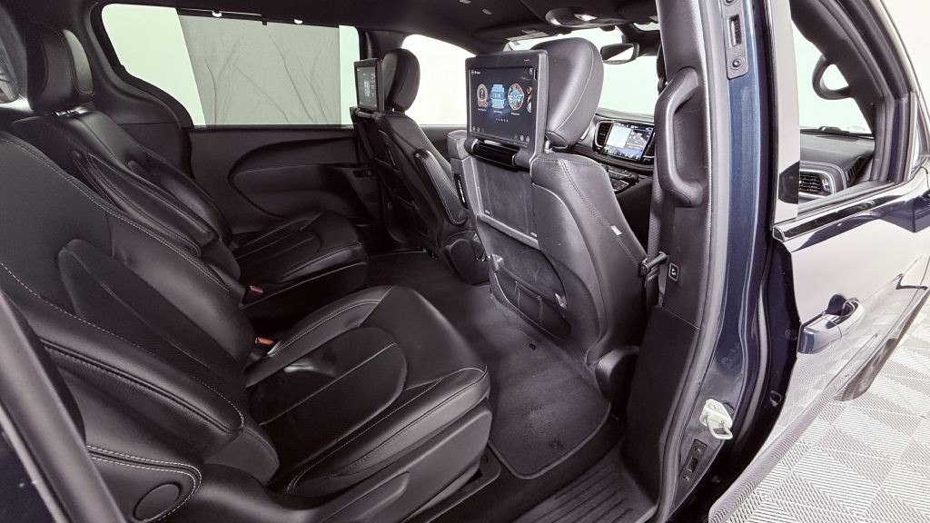 2021 Chrysler Pacifica Image 33