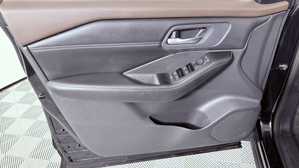 2023 Nissan Rogue Image 9