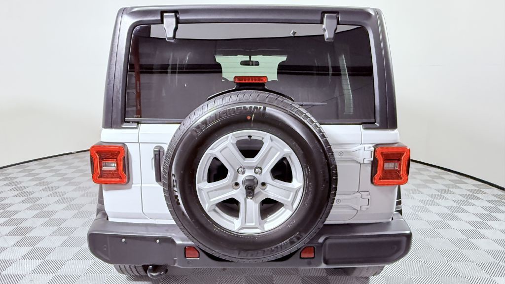 2022 Jeep Wrangler Unlimited Image 4