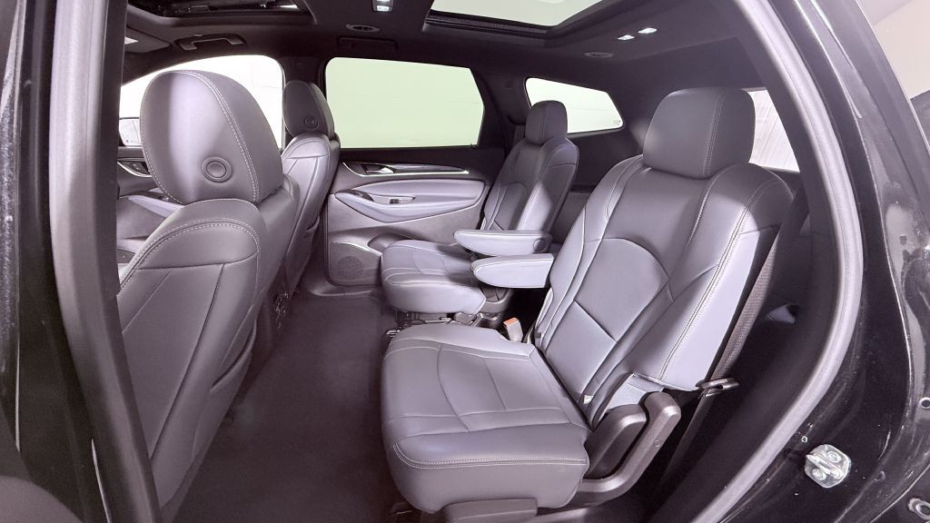 2022 Buick Enclave Image 22