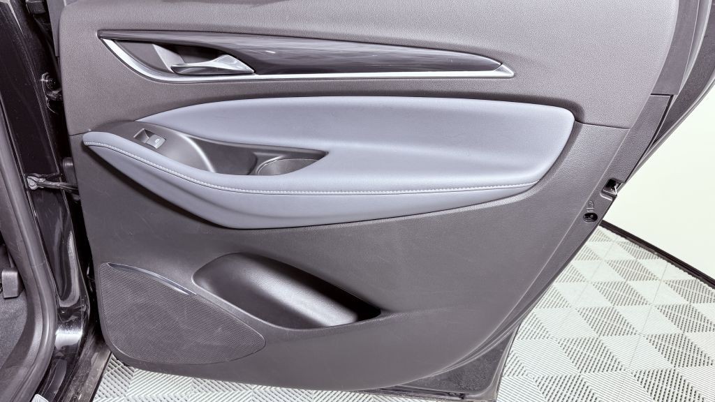 2022 Buick Enclave Image 27