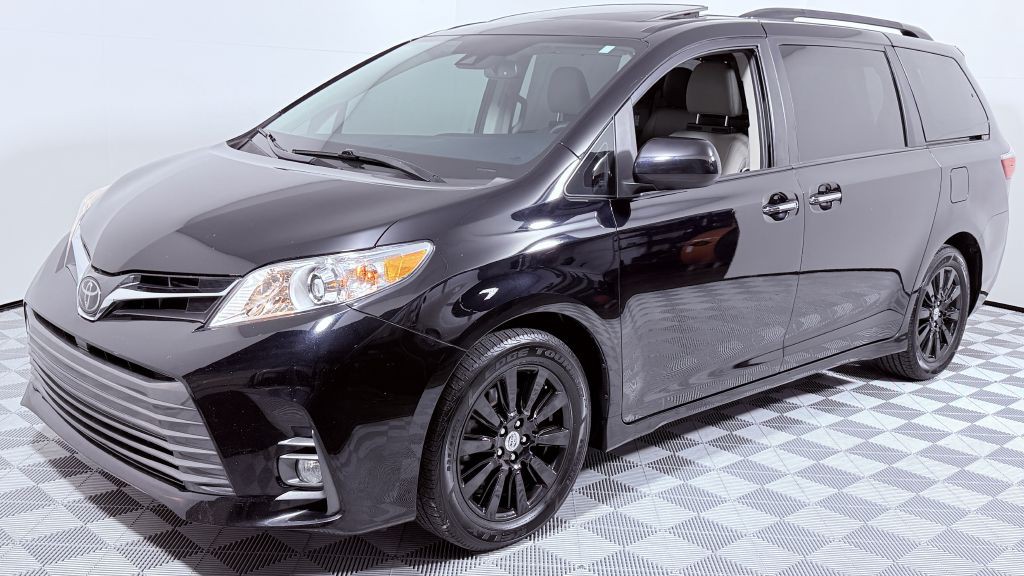 2020 Toyota Sienna Image 7
