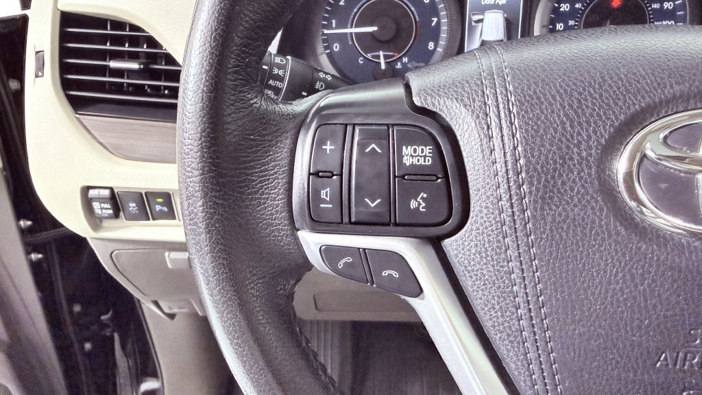 2020 Toyota Sienna Image 12