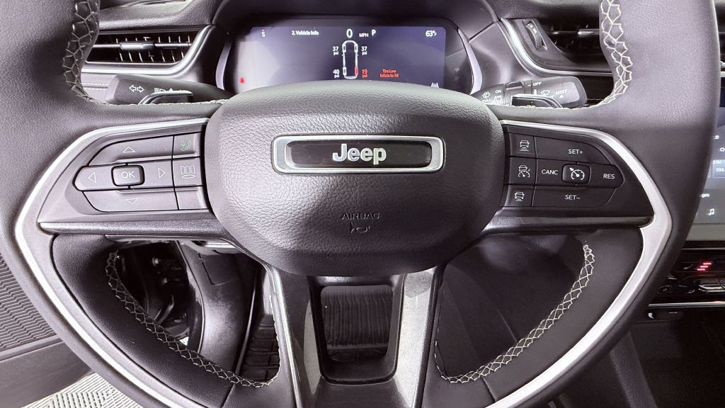 2023 Jeep Grand Cherokee Image 12