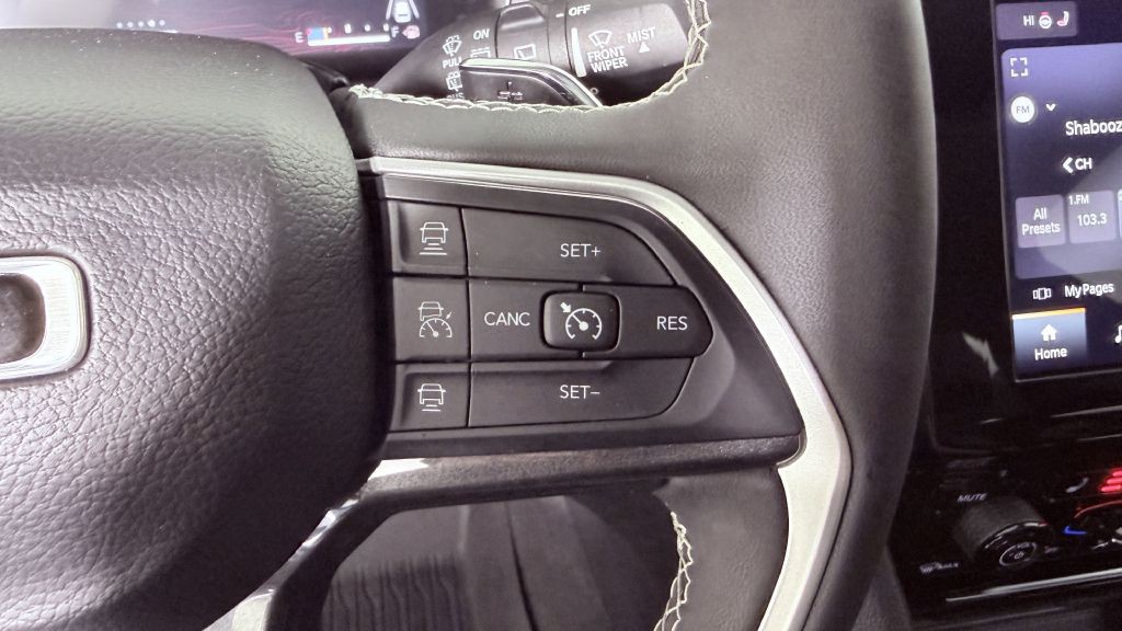 2023 Jeep Grand Cherokee Image 14