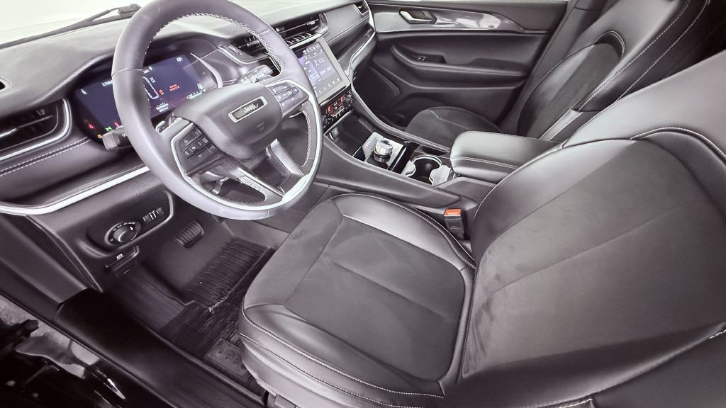 2023 Jeep Grand Cherokee Image 23