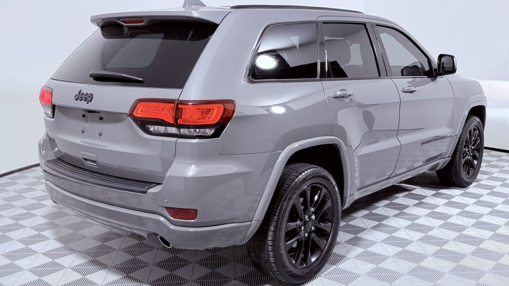 2021 Jeep Grand Cherokee Image 3