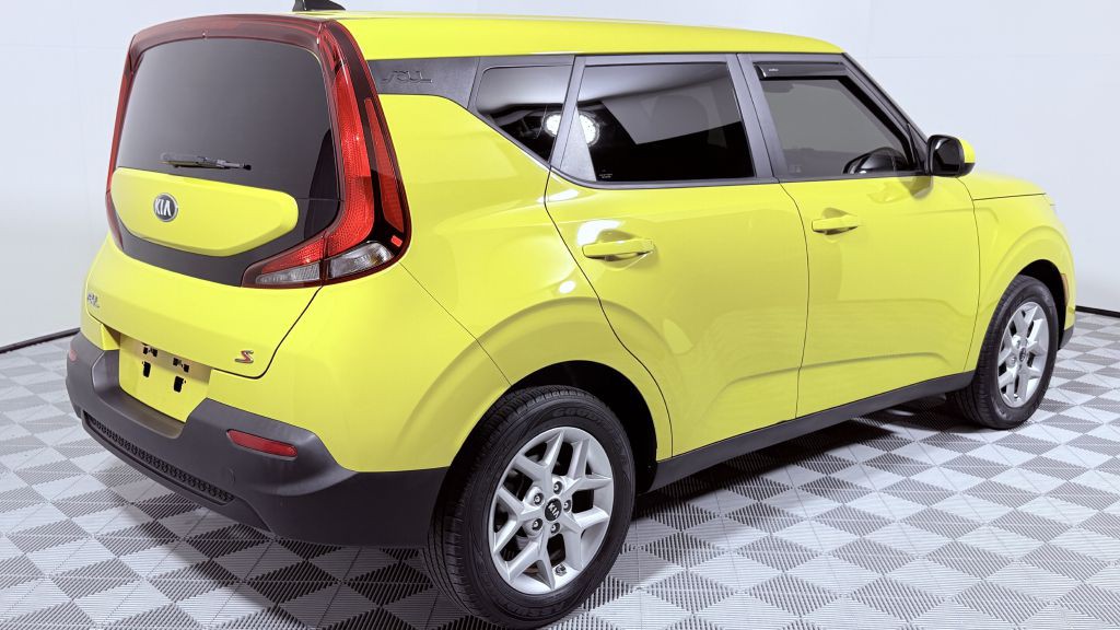 2020 Kia Soul Image 3