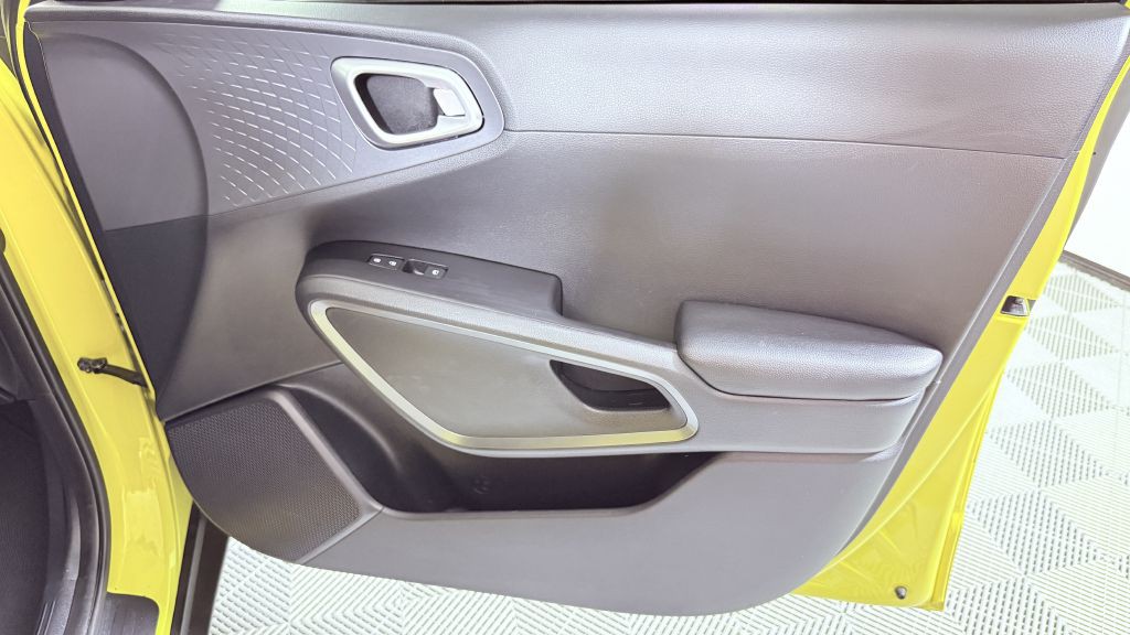 2020 Kia Soul Image 24