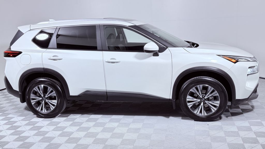 2023 Nissan Rogue Image 2