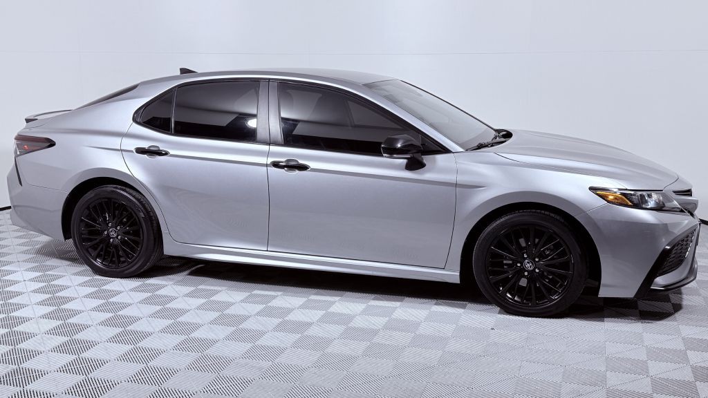 2022 Toyota Camry Image 2