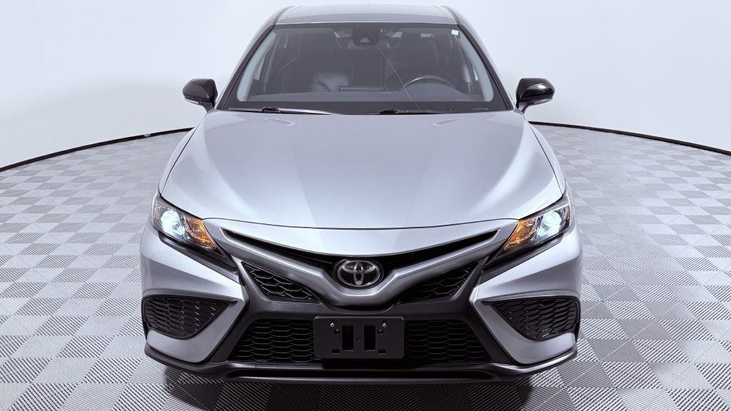 2022 Toyota Camry Image 8