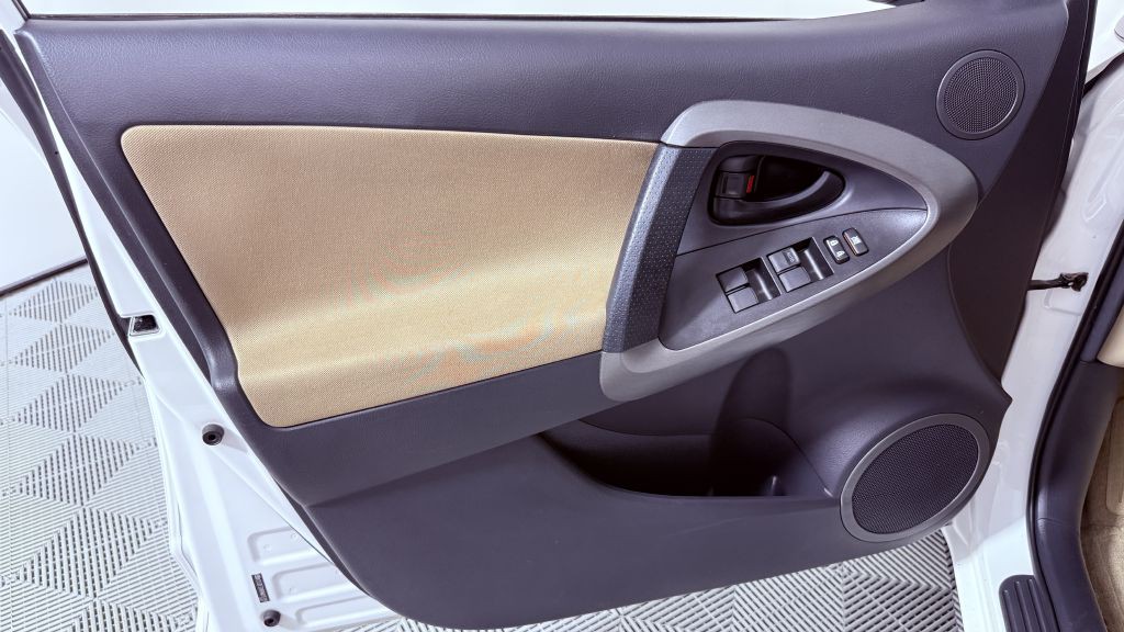 2009 Toyota Rav4 Image 9