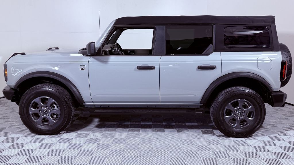 2022 Ford Bronco Image 6