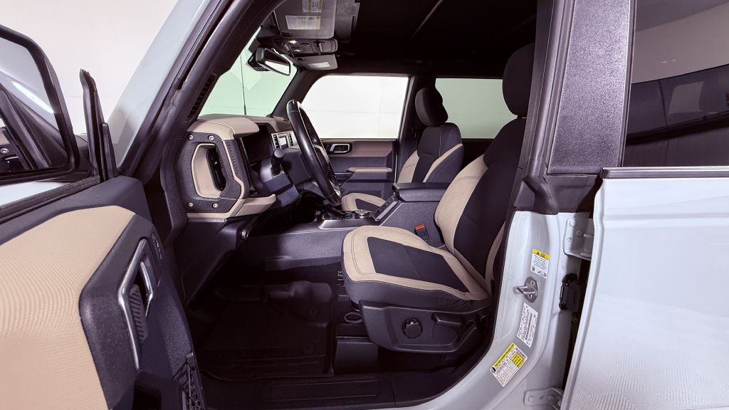 2022 Ford Bronco Image 8