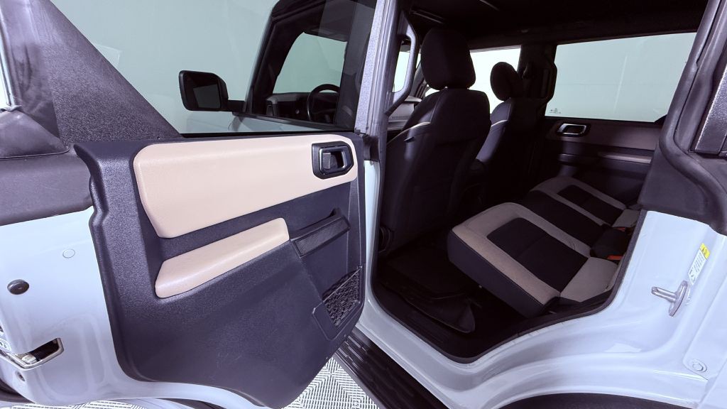 2022 Ford Bronco Image 20
