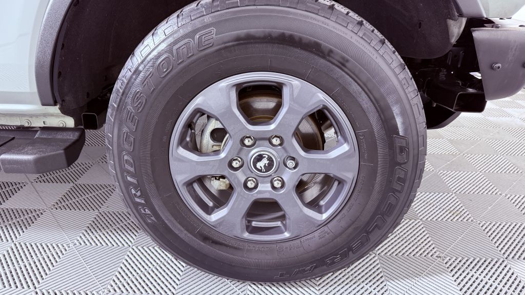 2022 Ford Bronco Image 28