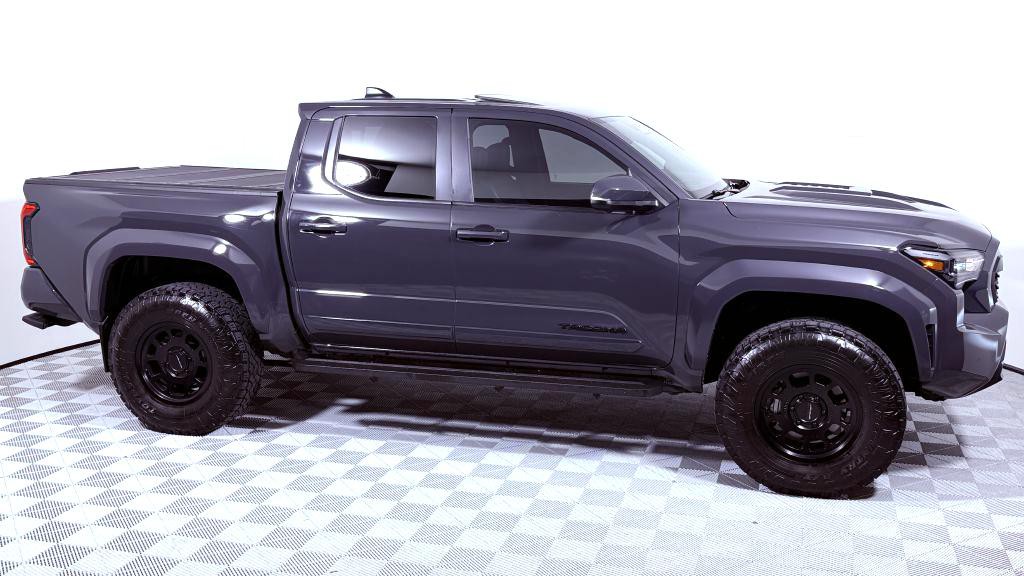 2024 Toyota Tacoma Image 2